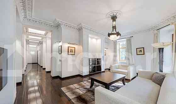 5-комн. квартира, 203.5 м2, 3/6 эт. Москва