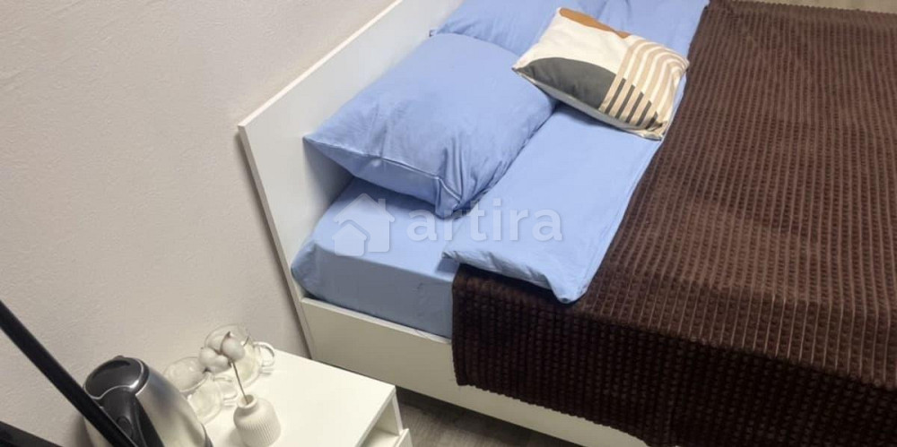 Комната, 140 м2, 1/6 эт. Санкт-Петербург - изображение 1