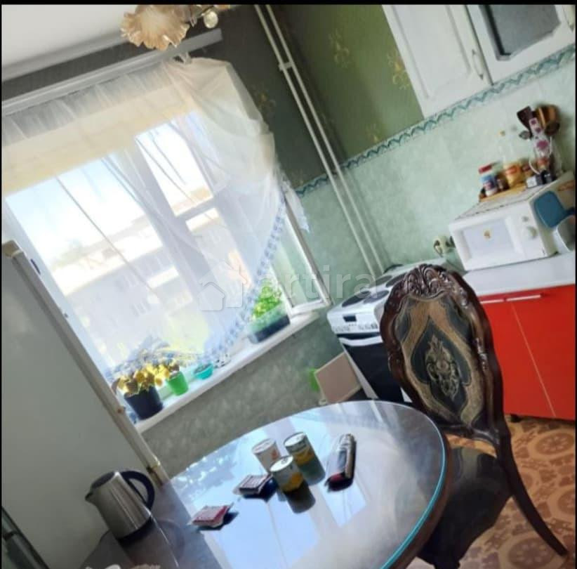 Комната, 82 м2, 5/10 эт. Красноярск - изображение 2