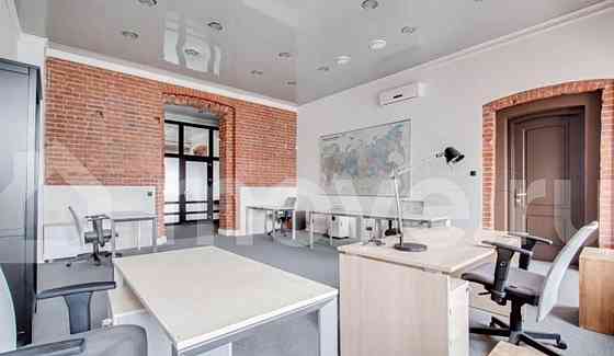 6-комн. апарт-ы, 230 м2, 3/3 эт. Москва