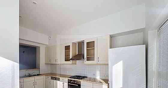 Коттедж, 160 м2, 2 сотки, 3 эт. Москва