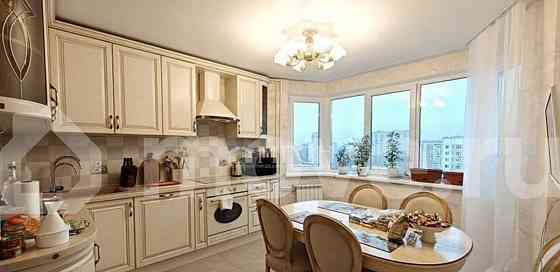 5-комн. квартира, 120 м2, 16/17 эт. Москва