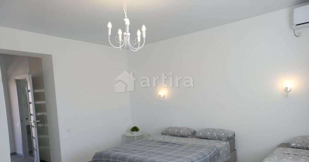 Дом, 100 м2, 6 соток, 3 эт. Евпатория - изображение 5