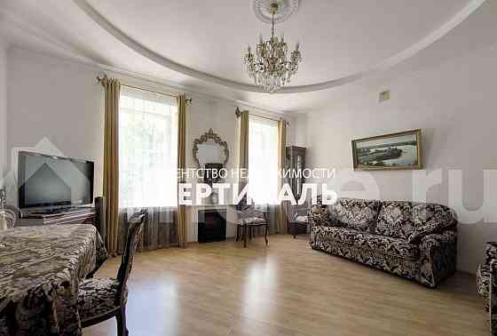 4-комн. квартира, 120 м2, 2/4 эт. Москва