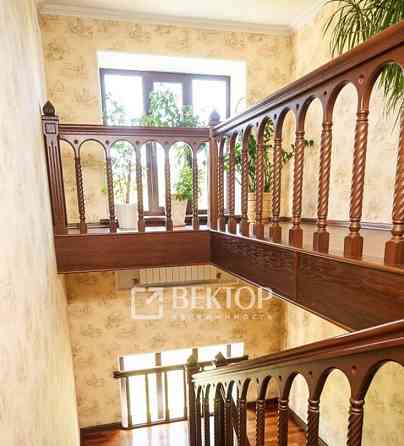 Коттедж, 280 м2, 8 соток, 2 эт. Кострома