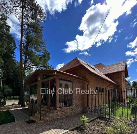 Коттедж, 245.1 м2, 12 соток, 2 эт. Санкт-Петербург