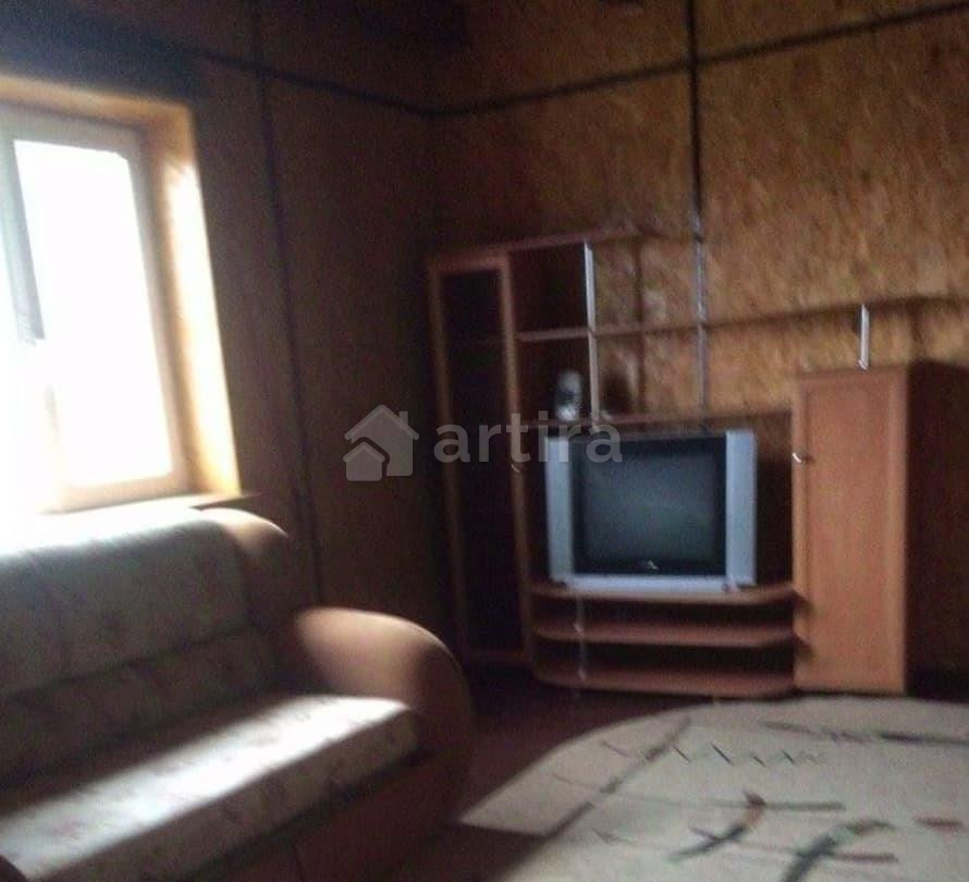 Комната, 22 м2, 1/2 эт. Островцы - изображение 2