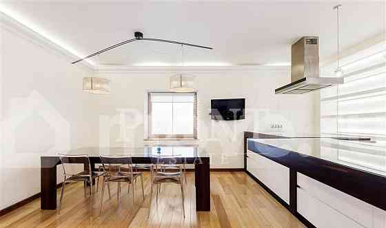 5-комн. пентхаус, 260 м2, 38/38 эт. Москва