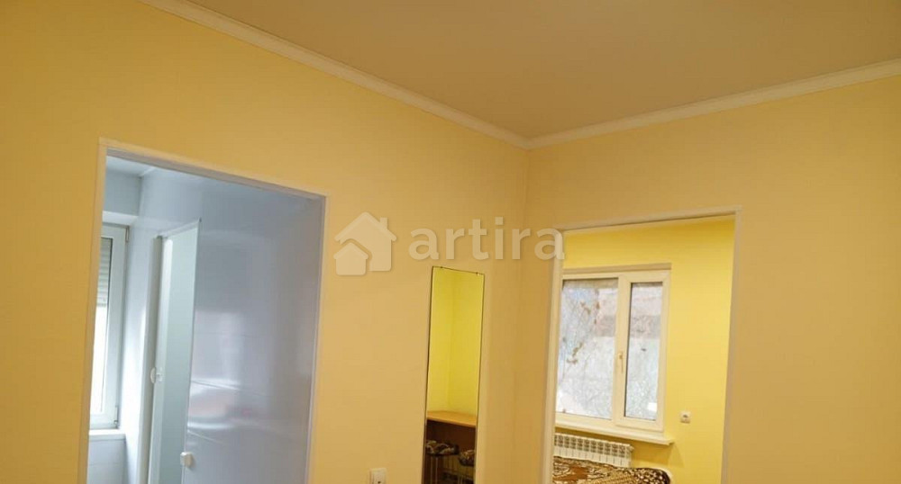 Дом, 50 м2, 4 сотки, 1 эт. Батайск - изображение 1