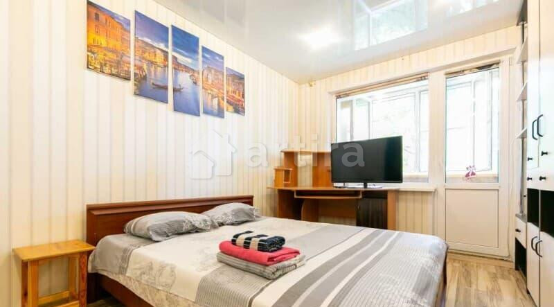 1-комн. квартира, 27 м2, 2/5 эт. Екатеринбург - изображение 1