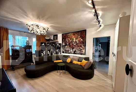 4-комн. квартира, 87 м2, 2/14 эт. Москва