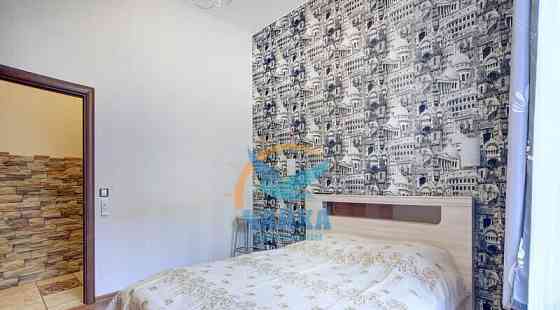 2-комн. квартира, 65 м2, 2/4 эт. Санкт-Петербург