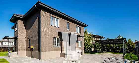 Коттедж, 350 м2, 10 соток, 2 эт. Истра