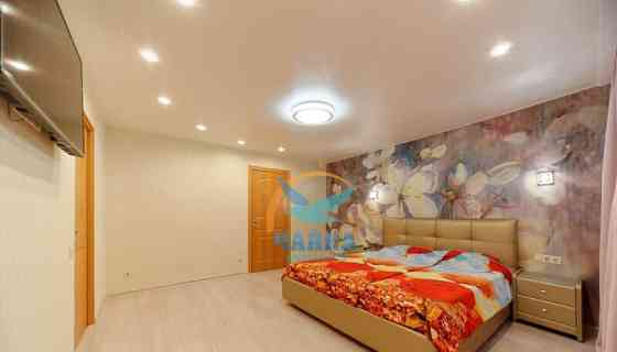 2-комн. квартира, 70 м2, 1/10 эт. Санкт-Петербург