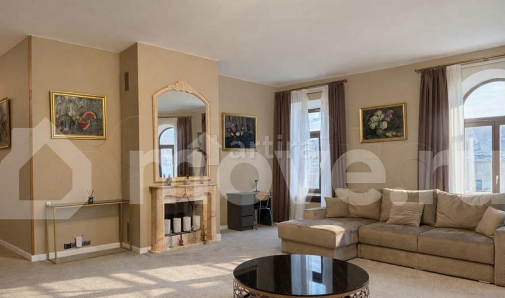 6-комн. квартира, 303 м2, 3/5 эт. Москва - изображение 1