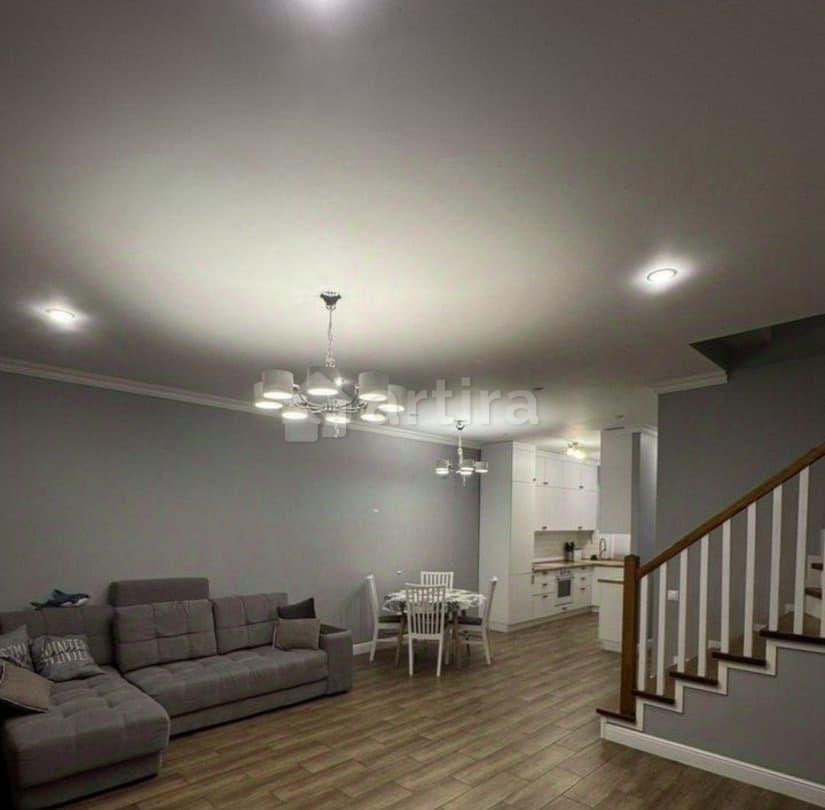 Коттедж, 135 м2, 3 сотки, 3 эт. Мытищи - изображение 1