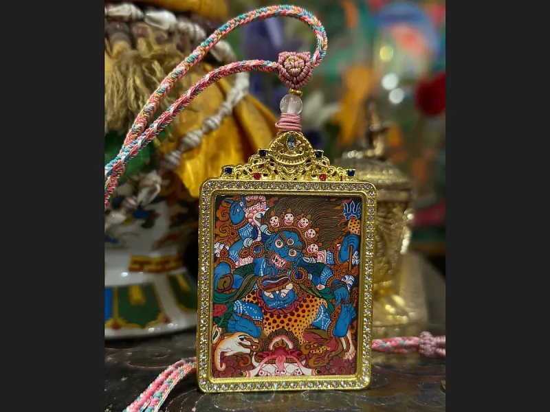 Thangka pendant Bhairav, 4×5 cm.