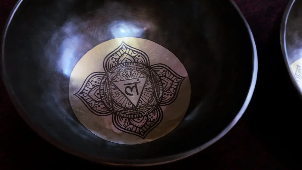 Набор 7 поющих чаш Healingbowl® Чакра Энерджи® Premium 21,5 - 28,7 см - фото 3