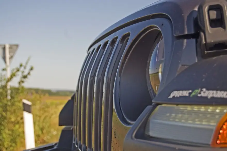 Jeep Wrangler Rubicon JL на трассе