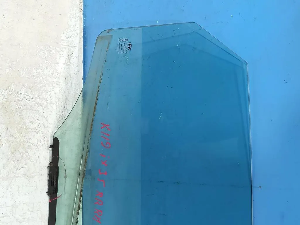 Стекло двери задней правой Hyundai IX35 1 2010-2013