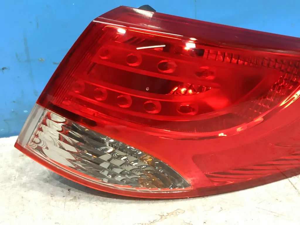 Фонарь внешний правый Hyundai IX35 1 2010-2013