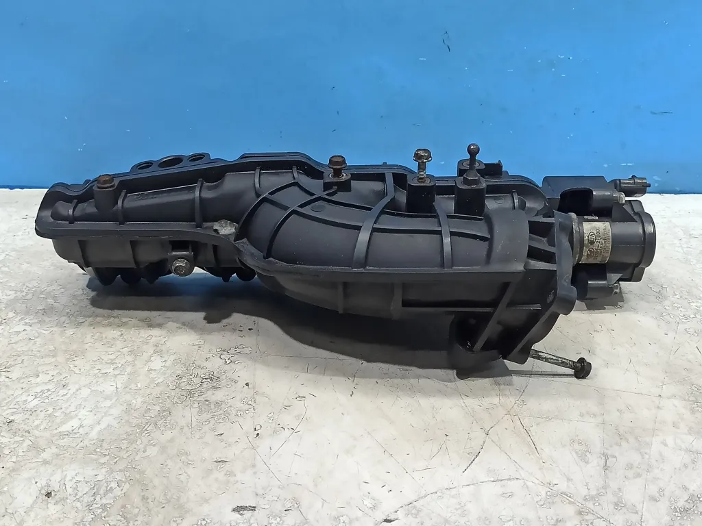 Коллектор впускной Kia Sportage 3 2010-2014