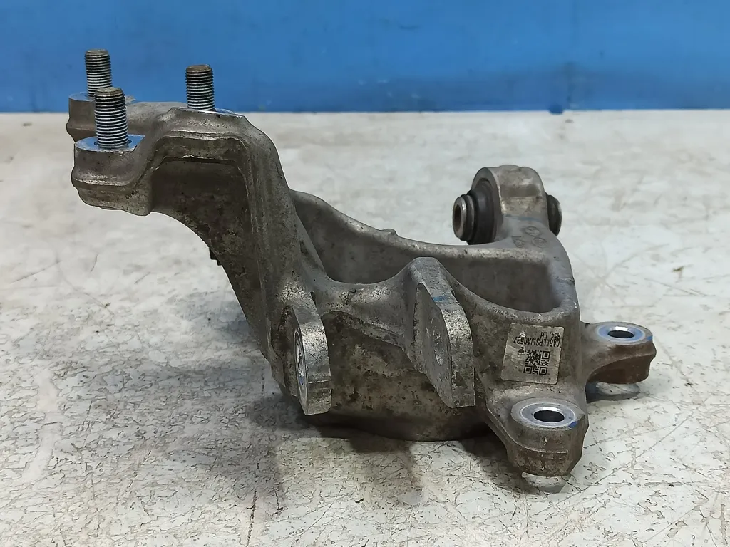 Кулак задний левый Kia Optima 4 JF 2018-2020