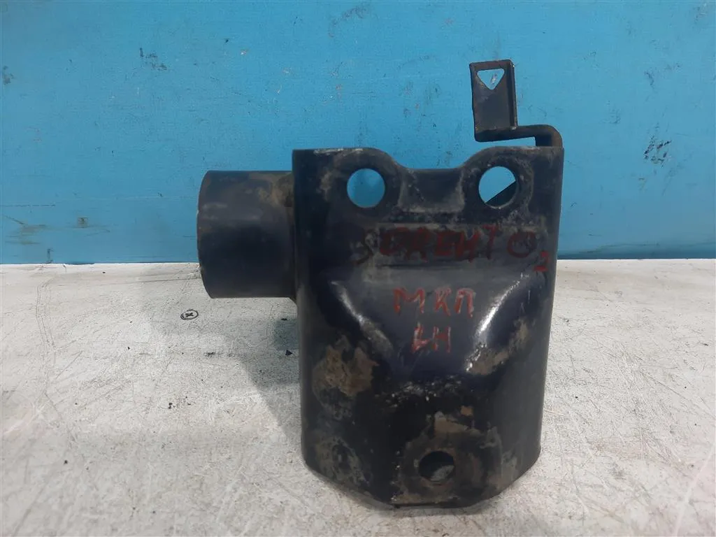 Кронштейн КПП левый Kia Sorento 2 XM 2009-2012