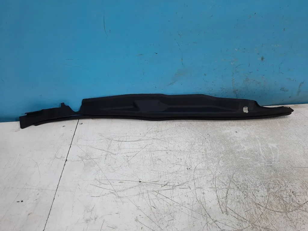 Пыльник крыла правый Lexus IS 3 2016- 2020