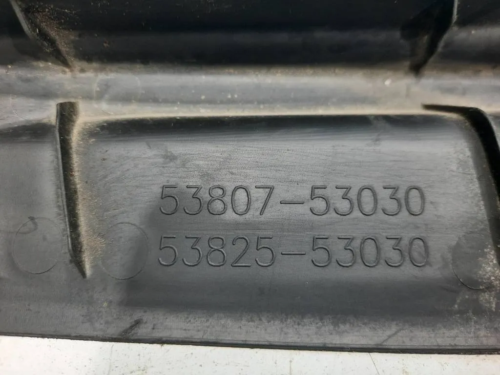 Пыльник крыла правый Lexus IS 3 2016- 2020