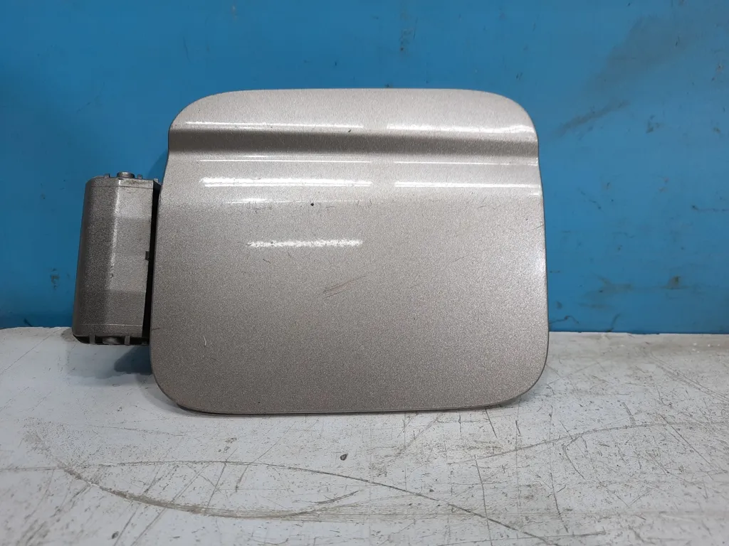 Лючок бензобака Kia Cerato 1 2003-2007