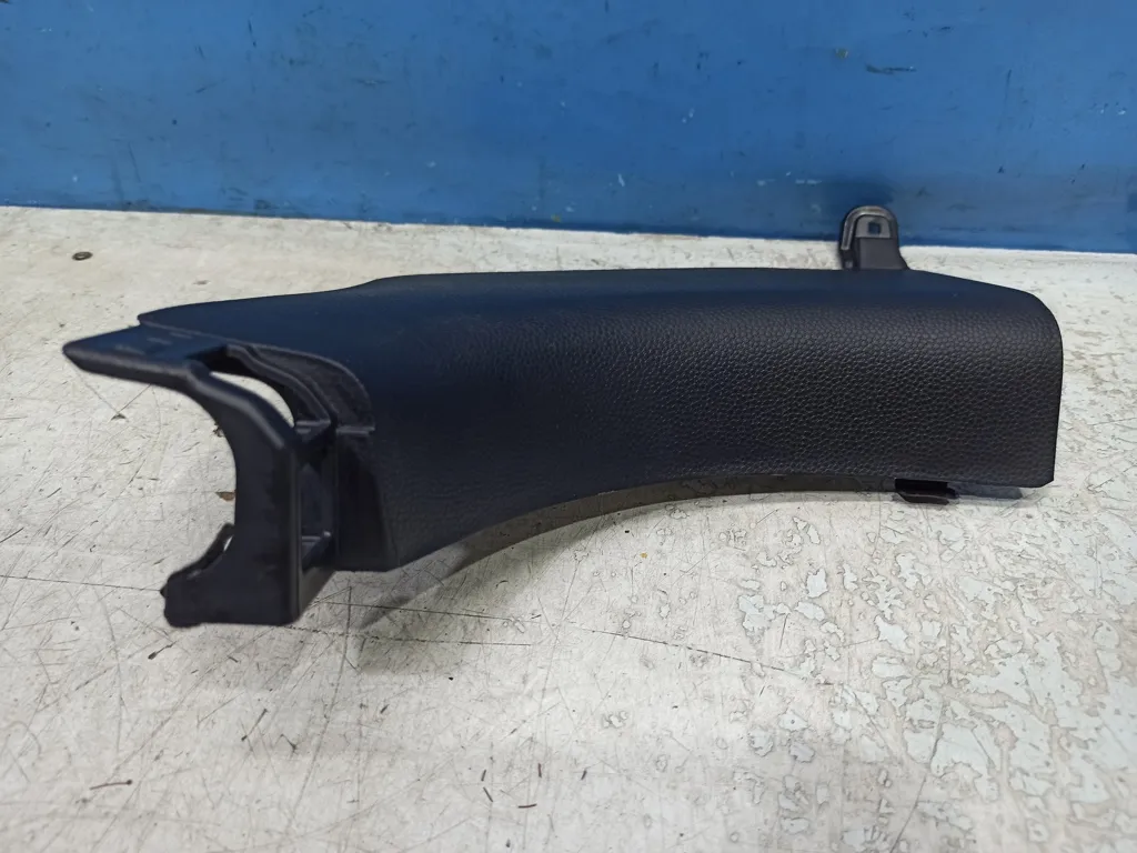 Накладка стойки правая Kia SOUL 2 2013-2016