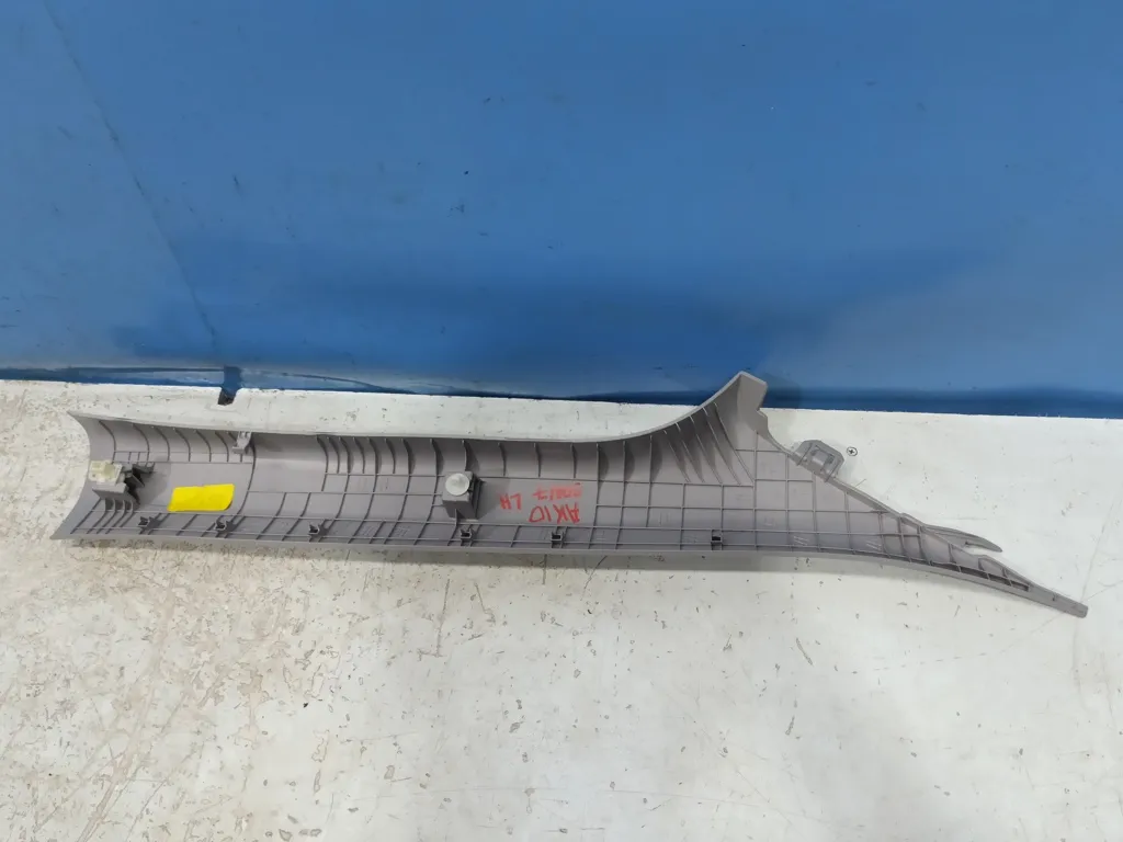 Обшивка передней стойки левая Hyundai Sonata 7 LF 2017-2019