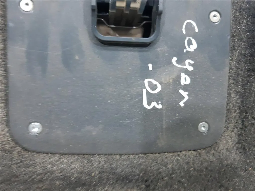 Пол багажника Porsche Cayenne 1 2002-2007