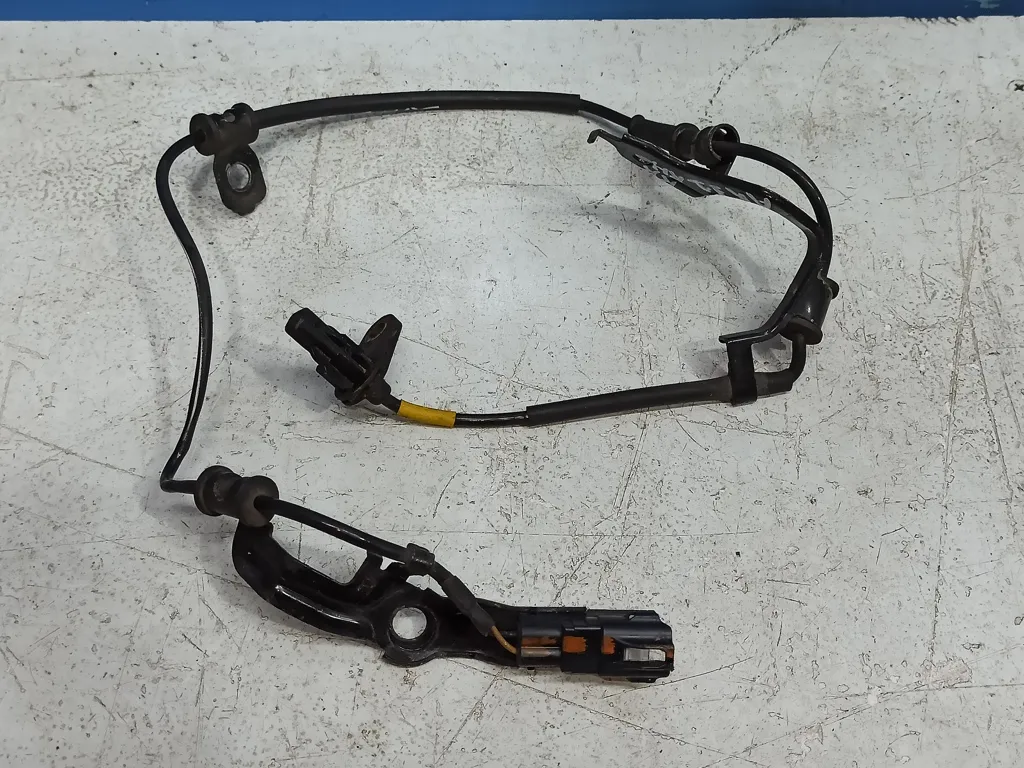 Датчик ABS задний правый Kia Sorento 3 Prime 2014-2017