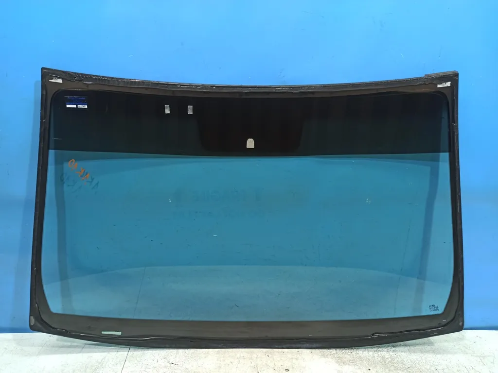 Стекло лобовое Hyundai Sonata 7 LF 2017-2019