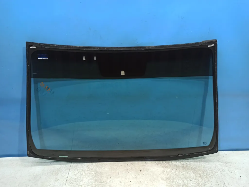 Стекло лобовое Hyundai Sonata 7 LF 2017-2019