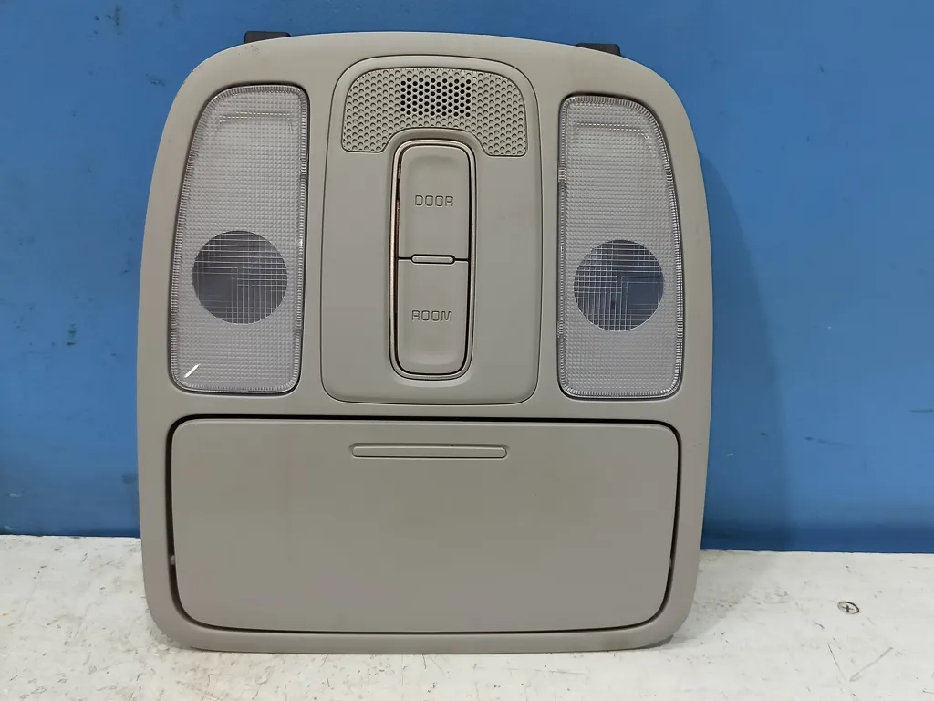 Плафон салонный передний Kia SOUL 2 2013-2016