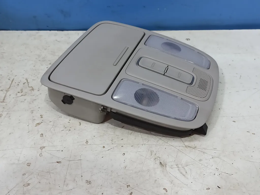 Плафон салонный передний Kia SOUL 2 2013-2016