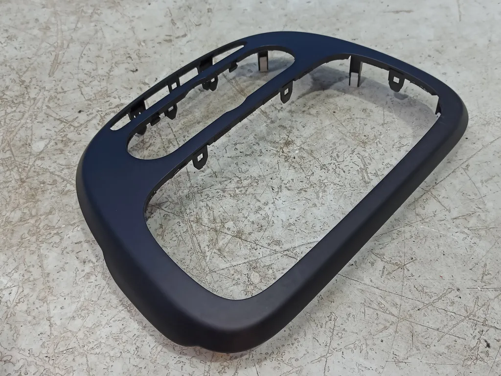 Рамка магнитолы Kia SOUL 2 2013-2016