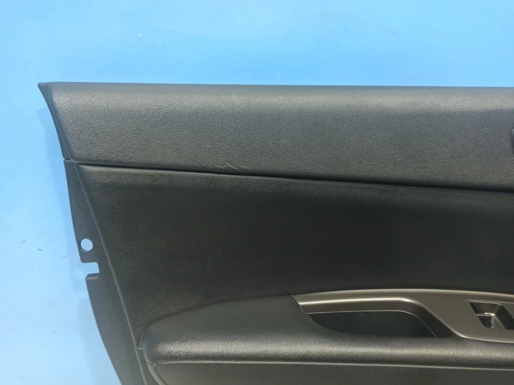 Обшивка двери передней левой Kia Optima 4 JF 2018-2020