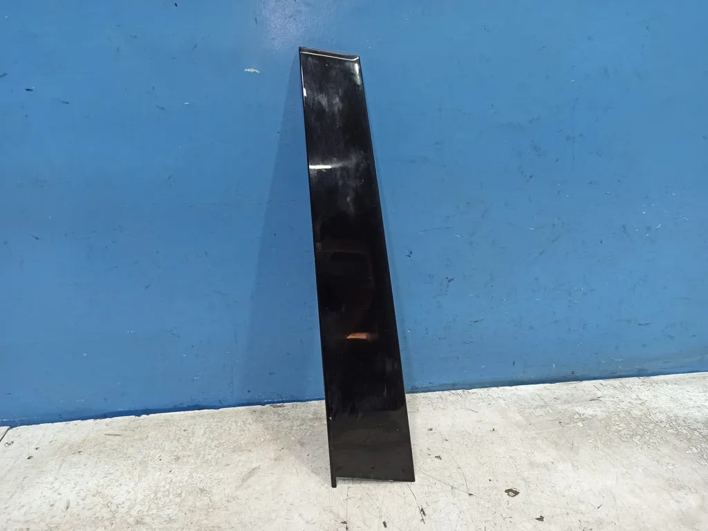 Молдинг двери передней правой Hyundai Palisade 2018-2022