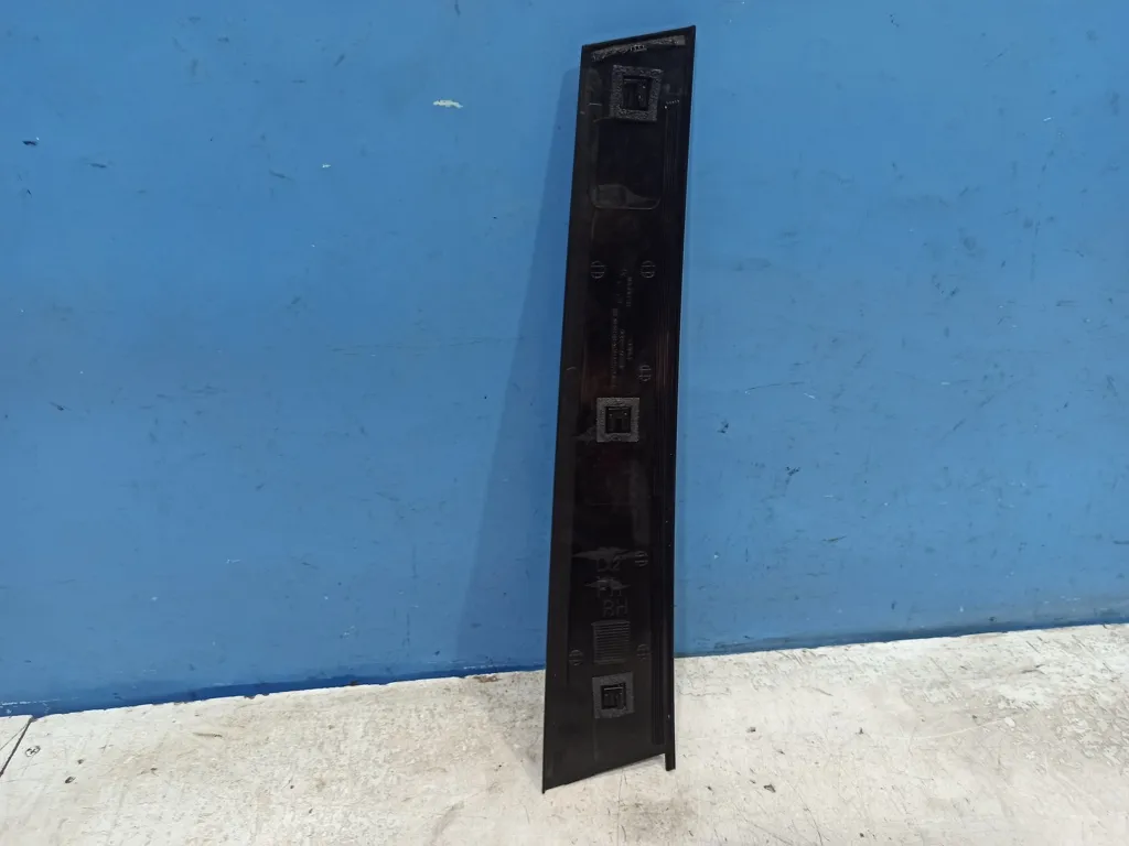 Молдинг двери передней правой Hyundai Palisade 2018-2022