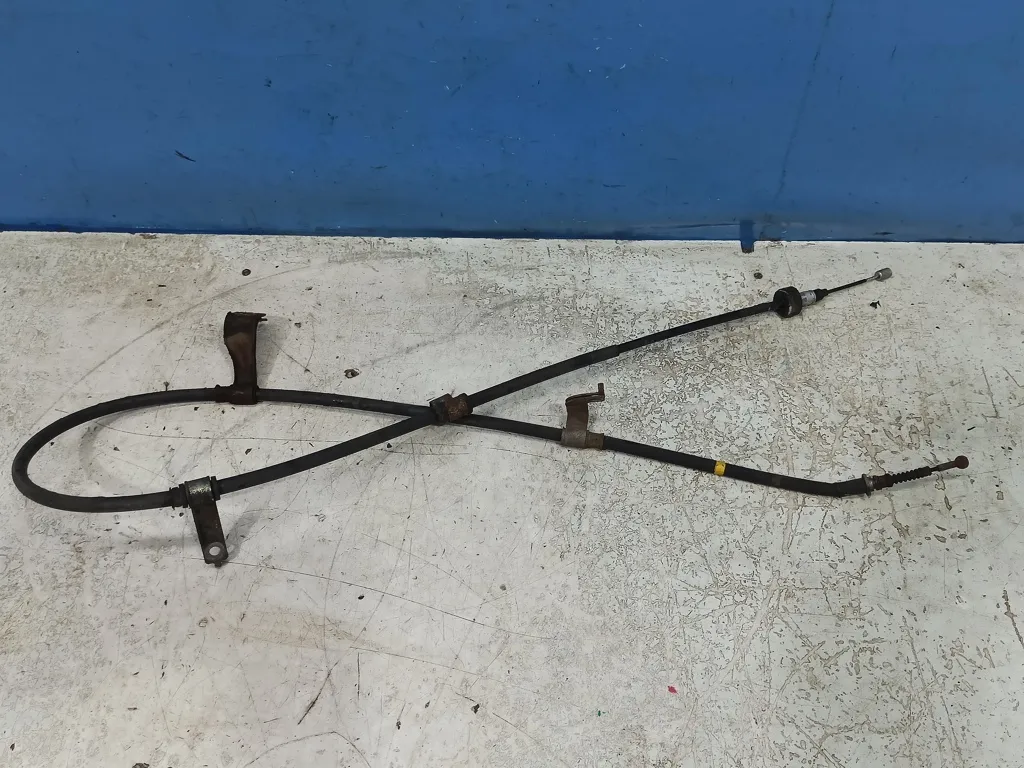 Трос ручного тормоза Kia VENGA 1 2009-2014