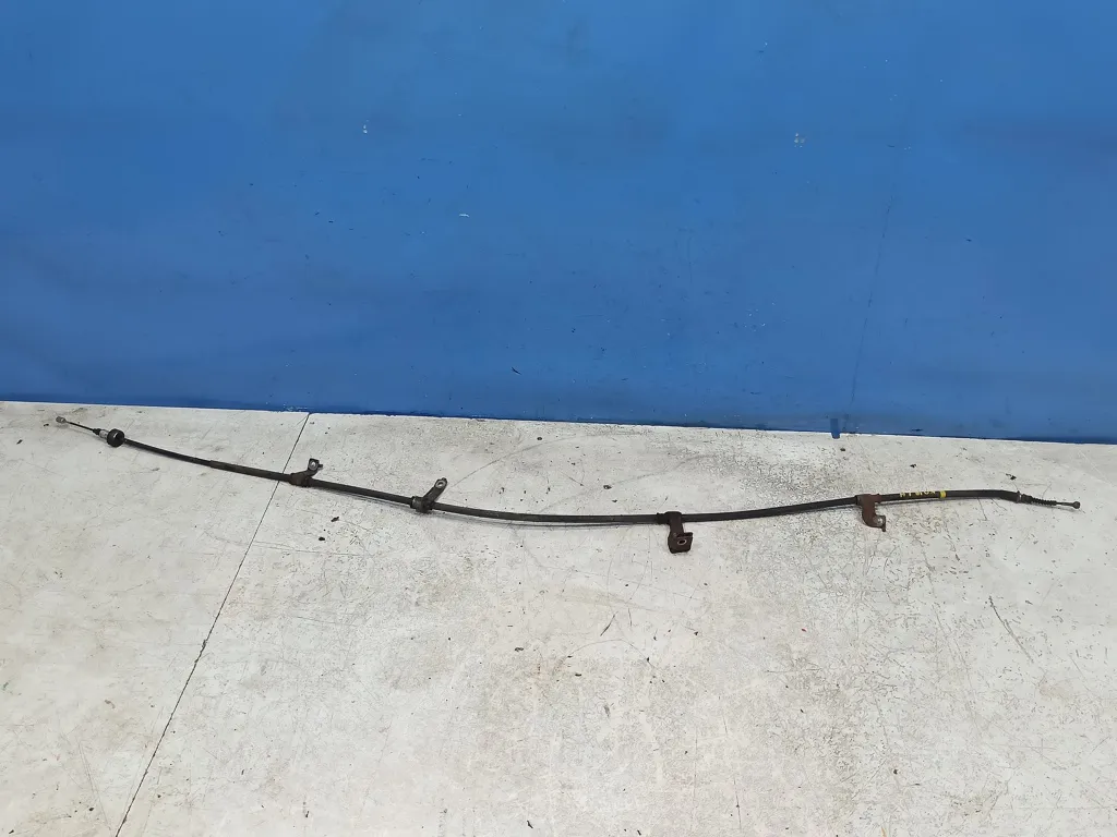 Трос ручного тормоза Kia VENGA 1 2009-2014