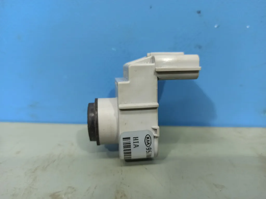 Датчик парковки задний Kia VENGA 1 2009-2014