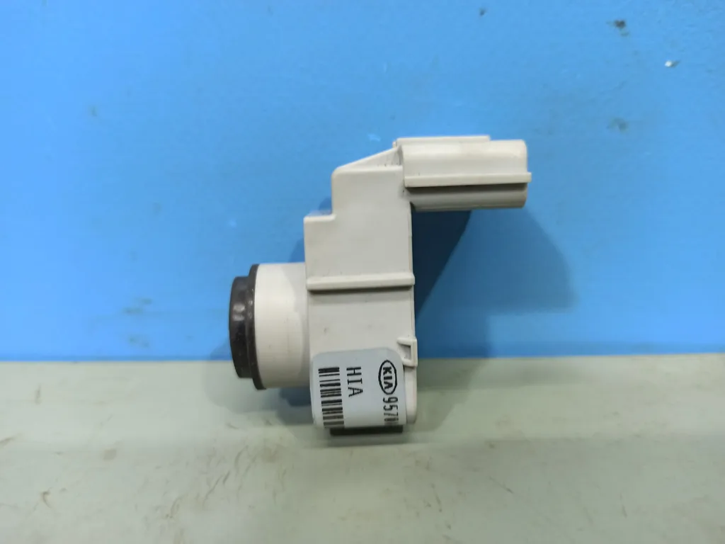 Датчик парковки задний Kia VENGA 1 2009-2014