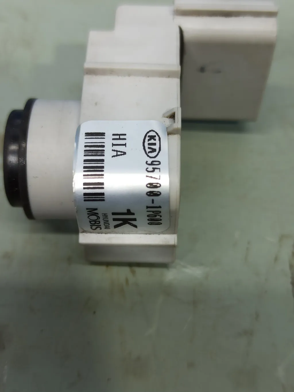 Датчик парковки задний Kia VENGA 1 2009-2014