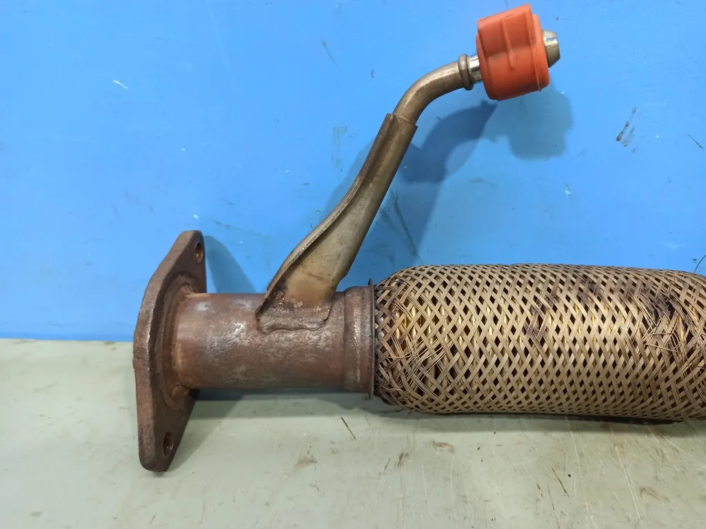 Приемная труба глушителя Kia VENGA 1 2009-2014