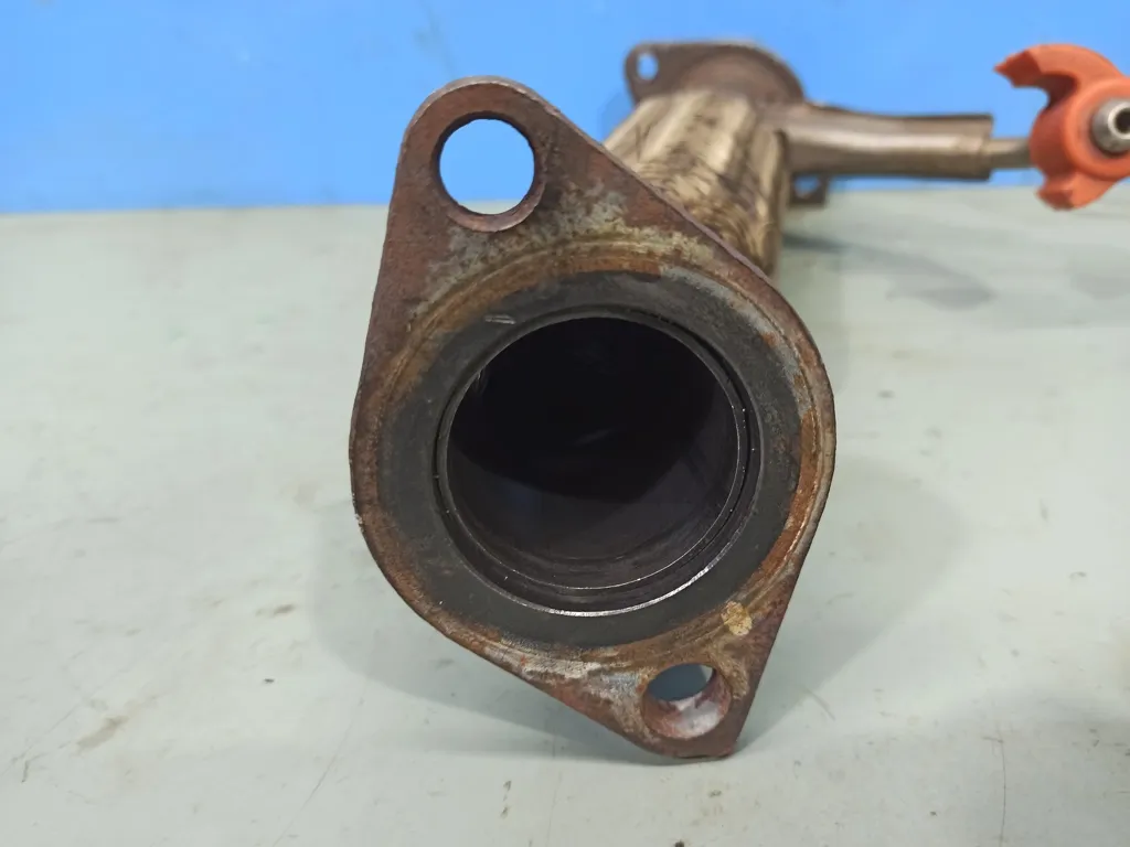 Приемная труба глушителя Kia VENGA 1 2009-2014